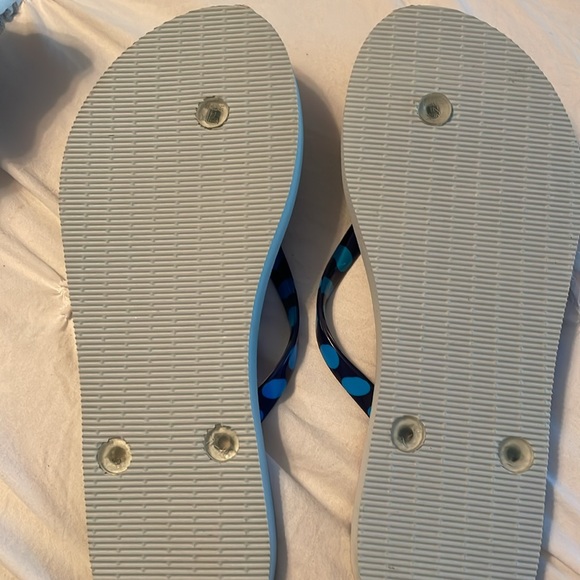 Vera Bradley - size medium 7-8 - flip flops . NWOT - Picture 10 of 12
